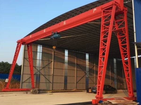 龍門吊保持視野清晰對避免盲區(qū)至關(guān)重要，你了解如何做到嗎？