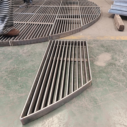 工廠用鋼格板：現代工業(yè)的核心力量