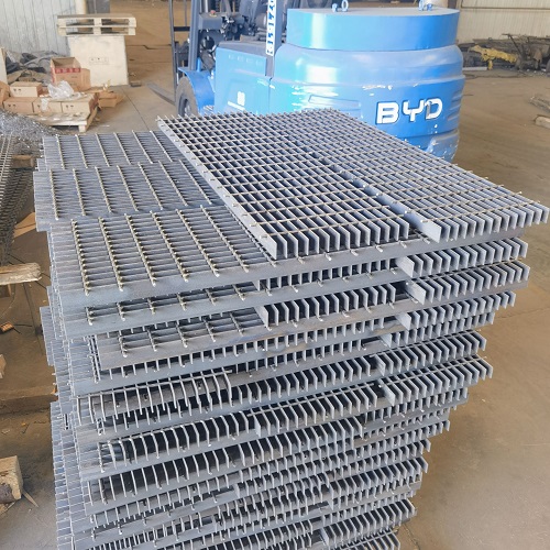 客戶血淚教訓：選錯鋼格板規(guī)格，3個月就變形！