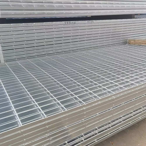 鋼格板排水不暢怎么改進(jìn)？試試這樣做