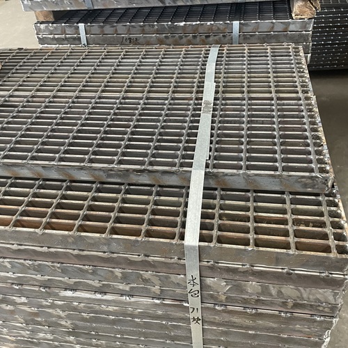 鋼格板在工業(yè)平臺(tái)中的應(yīng)用優(yōu)勢(shì)