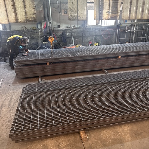 鋼格柵板的型號分類全解析，別再選錯了